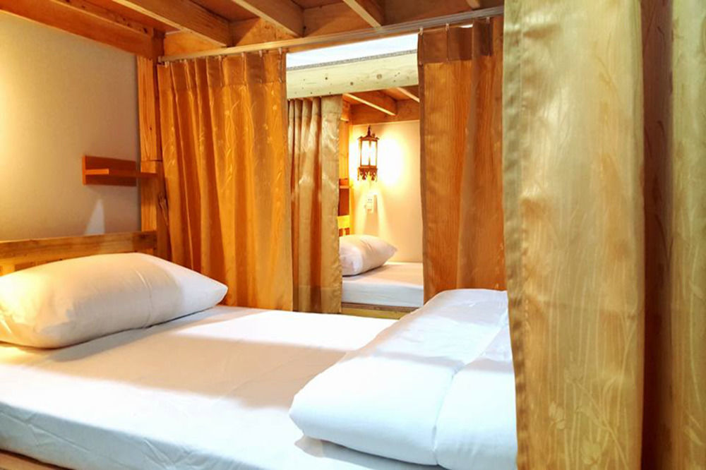 The Sun Hostel เชียงใหม่ ภายนอก รูปภาพ